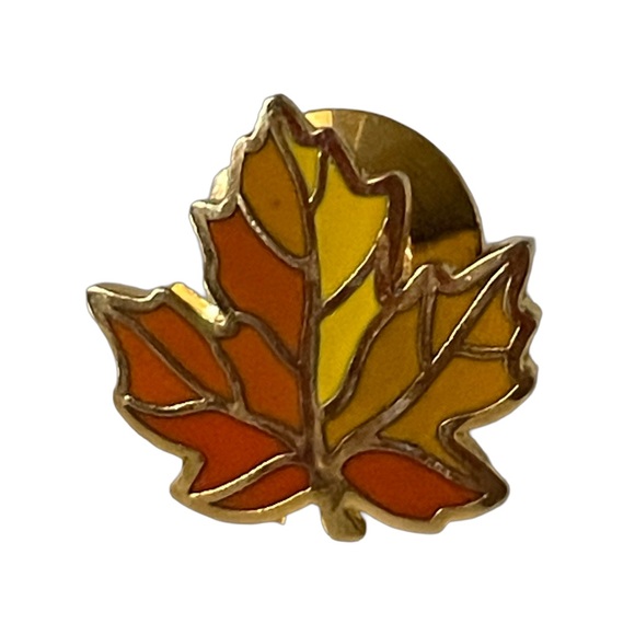 Cloisonné Maple Leaf Brooch Pin - Picture 1 of 6